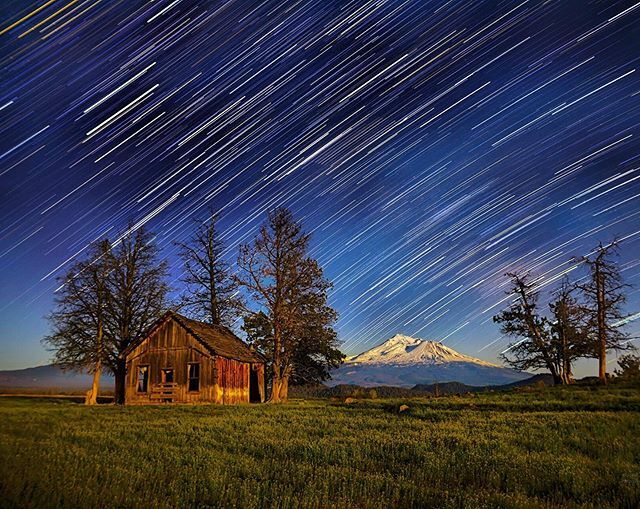 thejazure's tweet image. My Shasta...and a Barn.
•
•
•
#roadtrip #projectexplore #nature #travel #betheadventure #wanderlust #neverstopexploring #photography #photooftheday #adventure #traveling #alwayswanderlust #traveltheworld #unlimitedadventure #instagood #instatravel #p… ift.tt/2KzCU1x
