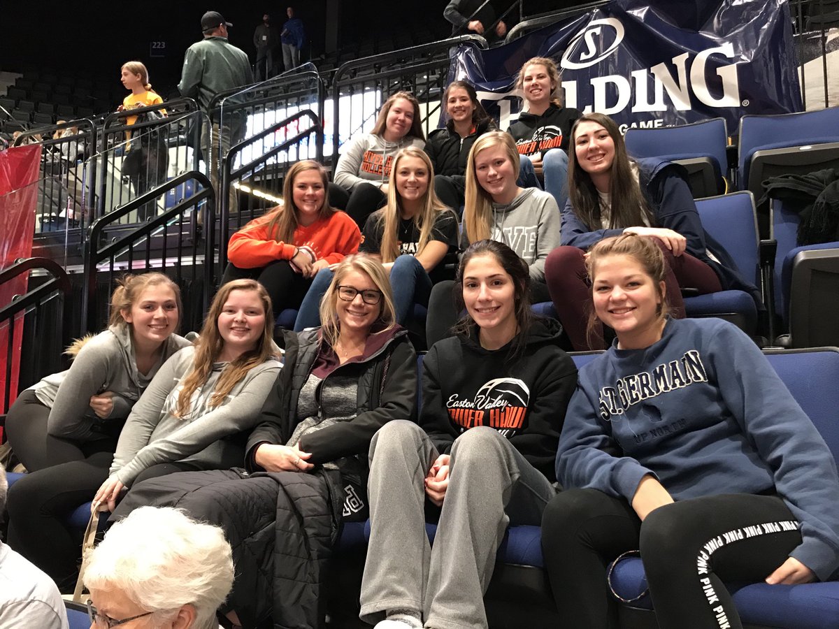 Coach Larson tweet media