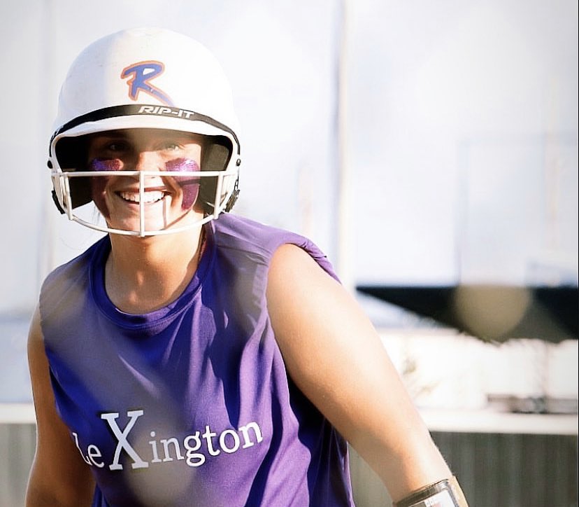 lindseybarber07's tweet photo. Beyond blessed and excited to announce that I am furthering my academic and athletic career at Southwestern College! Thank you to everyone who has helped me get here!💜🖤 https://t.co/beBaT1MFIo
