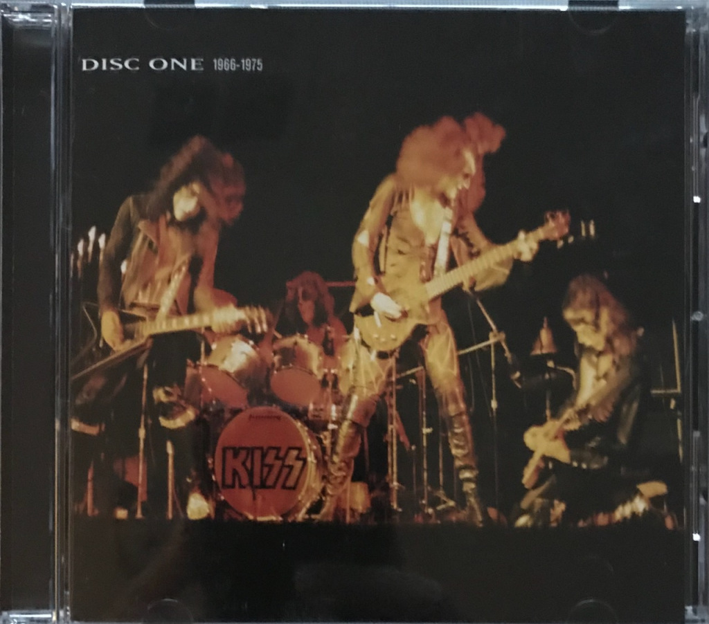 2loud2oldmusic's tweet image. #Kiss - The Box Set (Disc One 1966-1975) - Album Review (Part 2 of 6)
@KissOnline #TheBoxSet #DiscOne #WickedLester #EddieKramer #StopLookToListen #Leeta #PaulStanley #GeneSimmons #AceFrehley #PeterCriss 2loud2oldmusic.com/2019/11/14/kis…