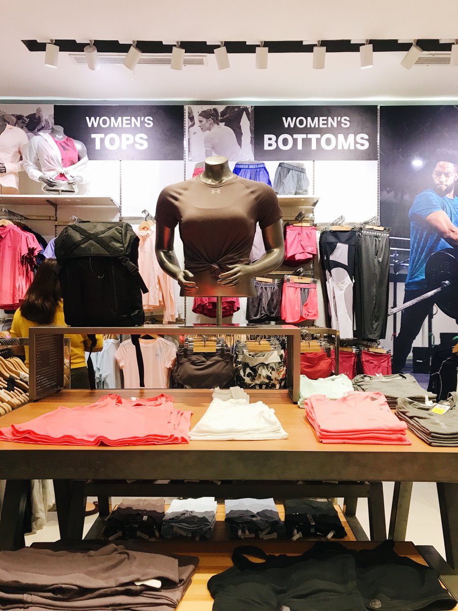 abreezatweets's tweet image. #NowOpenAtAbreeza: Under Armour! Visit their first pop-up store in Davao during their opening week to enjoy exclusive deals and promos!

#UnderArmourPH
#ILoveAbreeza