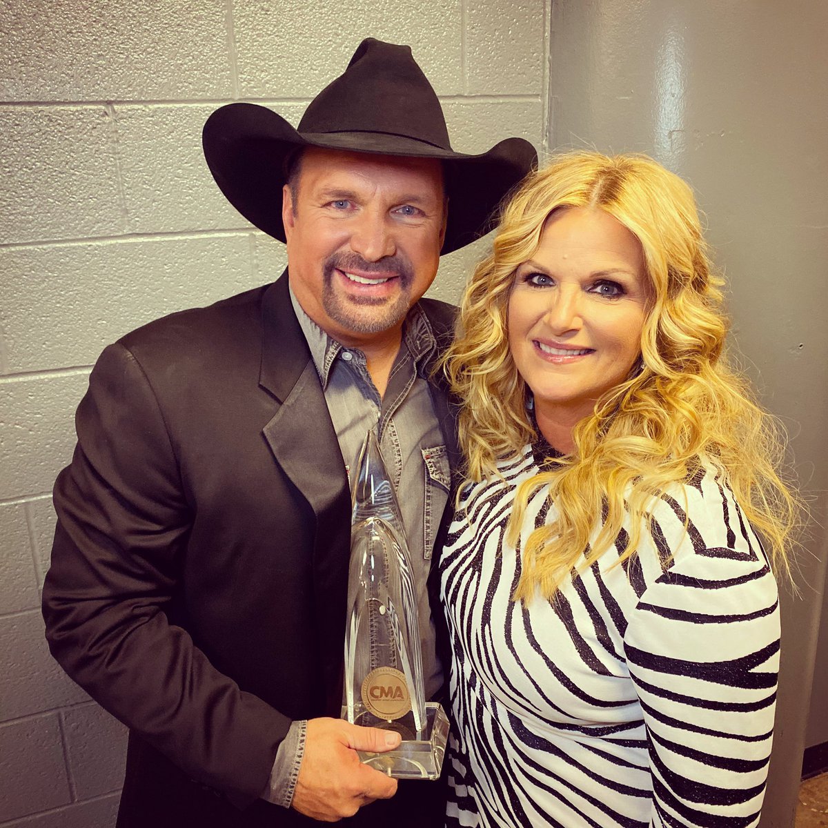 trishayearwood's tweet image. Entertainer of the year and husband of a lifetime! I ❤️ you and what you have done for country music! Xo #CMAawards