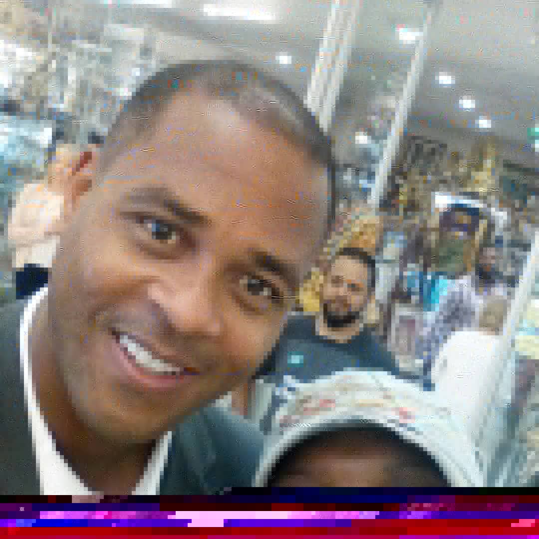 Himself... Patrick Kluivert