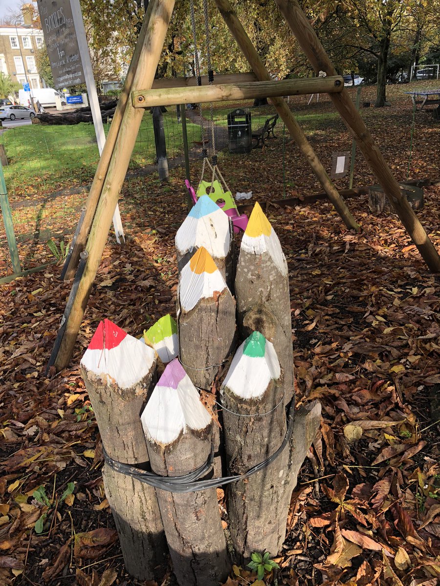saullockwood's tweet image. Not sure who thought that sharpening up the branches was a good idea in a children park??!! 🤔 #potentialDEATHtrap 💀 #Brixton #pencilpark #whatplanetareyouon #