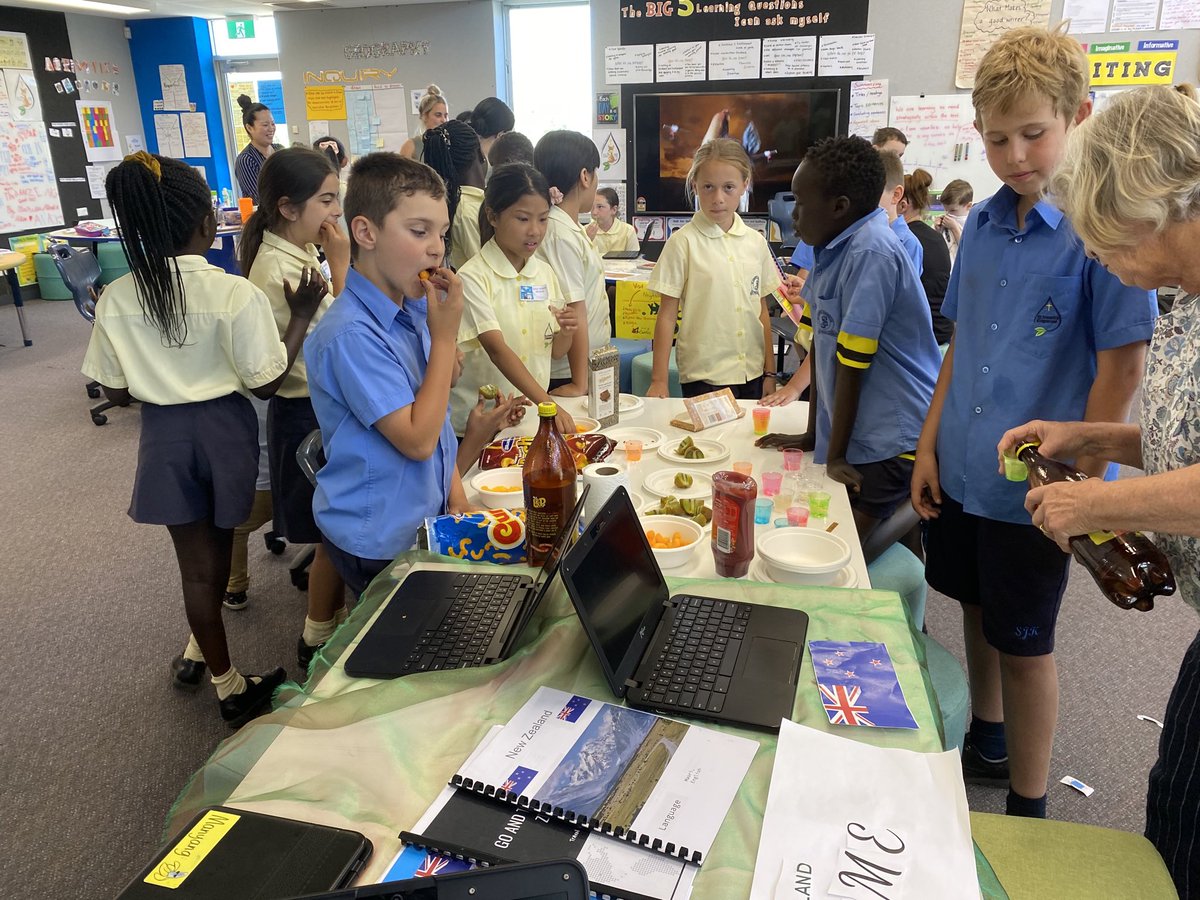 LizMcQuadeJones's tweet image. 😊 Great to take part in the Celebration of Learning that happened today in K &amp;amp; Year 3 !! ⁦@stjosephskwood⁩ ⁦@CatholicEdParra⁩ ⁦@trishreilly6⁩  #parentsaspartners #PBL