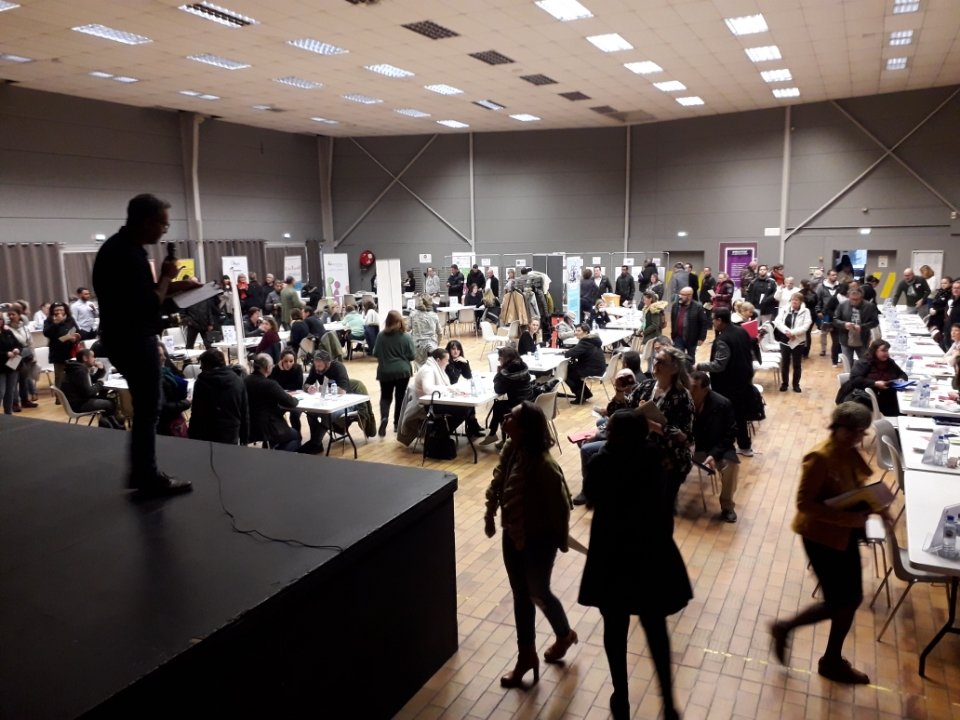 Merci pour la mobilisation des entreprises et partenaires. Intervention de #com'impro ou comment prendre confiance par le théâtre. #PoleEmploi #mdph #agefiph #capemploi #direccte