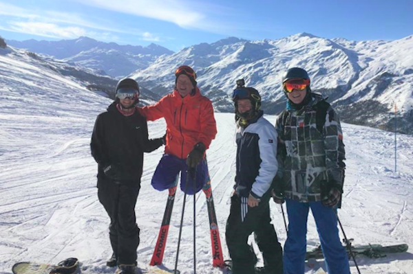 Olympic legend Eddie The Eagle is helping raise money for <a href="/ski4cancer/">Ski 4 Cancer</a> with <a href="/skiweekends/">Ski Weekends</a> 

bigplanettravel.co.uk/2019/11/14/edd…