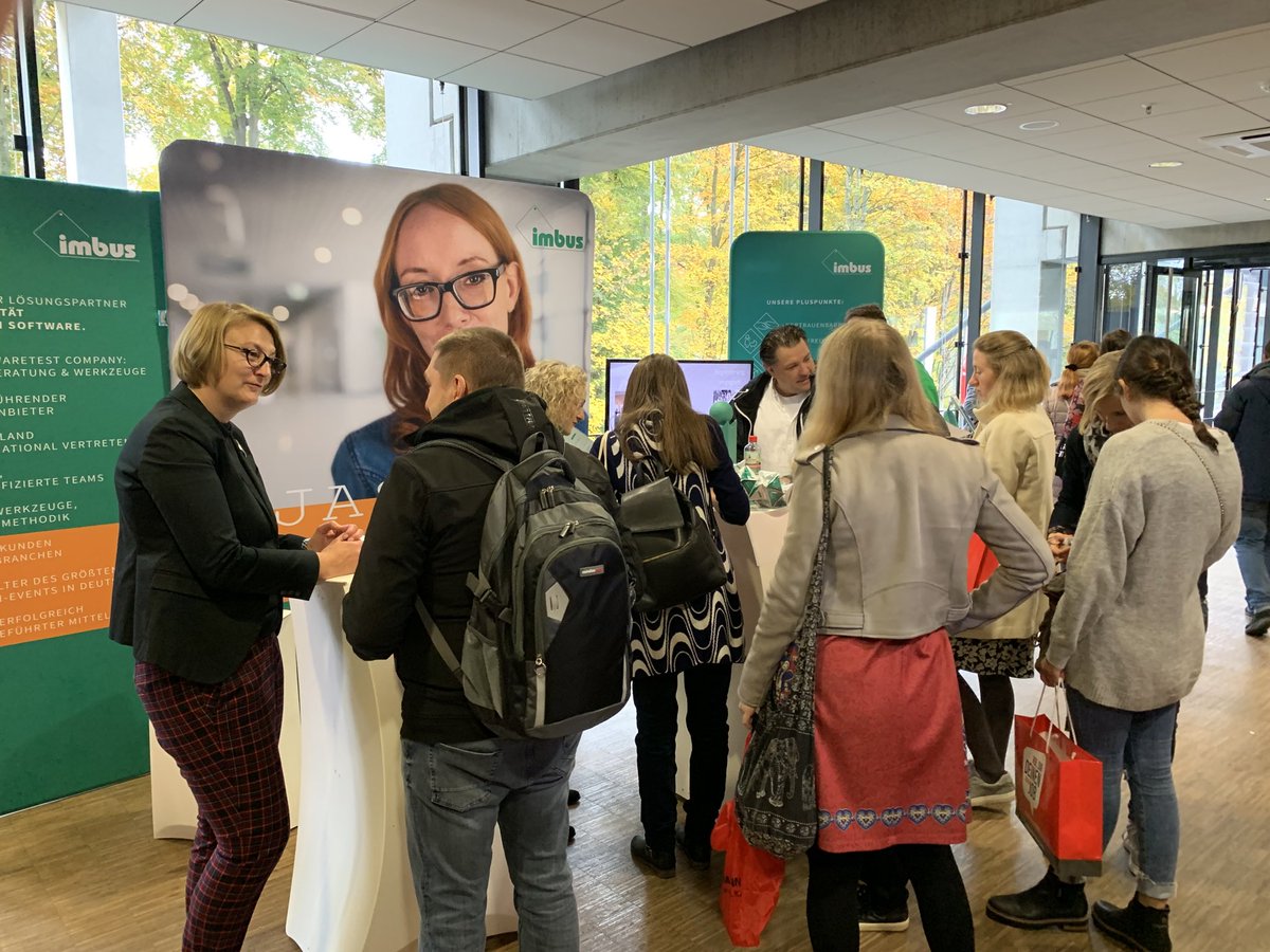 StephaniaBock's tweet photo. Viel los am #imbus Stand auf dem #Karrieretag in #RheinEnergieSTADION #jobmesse #softwaretester https://t.co/958zwPCYCg