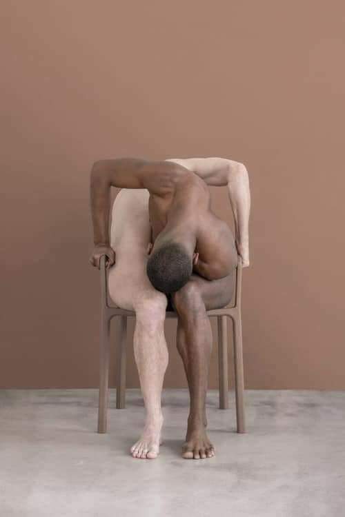 Viaggiate che sennò poi finirete per credere che siete fatti solo per un panorama e invece dentro di voi esistono paesaggi meravigliosi ancora da visitare.  Gio Evan.