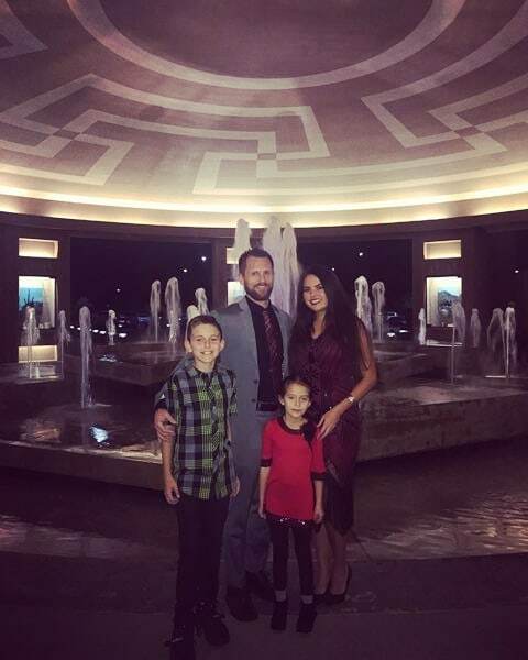 atsosiemahieu's tweet photo. Celebrating my honey tonight at the Executive Excellence Awards! So proud to be amongst family, friends, and some of Tucson's finest! ❤️
.
#desertdiamond #executive #executiveexcellence #executiveexcellenceawards #tucson #tucsonlocalmedia https://t.co/w5ADly8fY9 https://t.co/1sPUdRoSsr