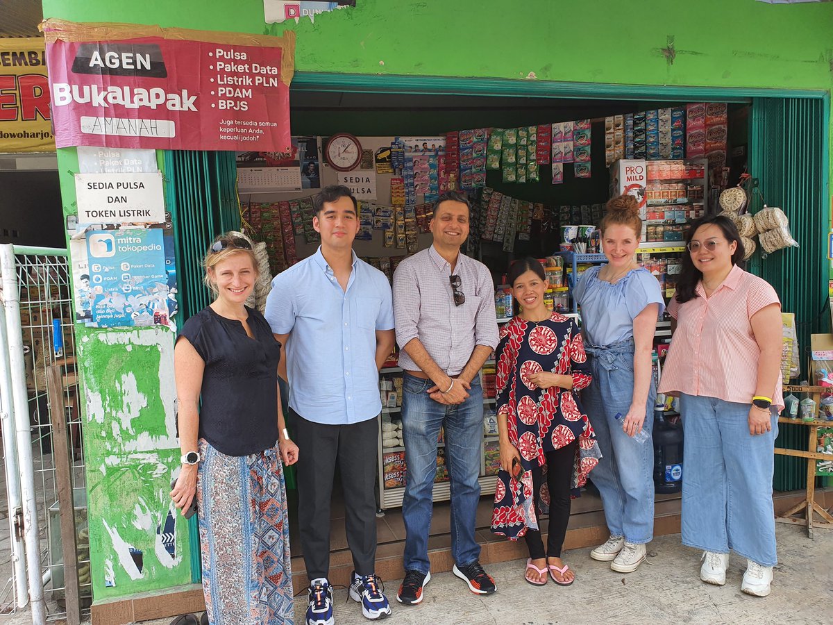 Anywhere around the world so happy to meet women entrepreneurs  ,Great work by Distribution teams here so close to what we are doing in Myanmar <a href="/WaveMoney_MM/">Wave Money Myanmar</a> <a href="/GSMA/">GSMA</a> #financialeducation #financialinclusion