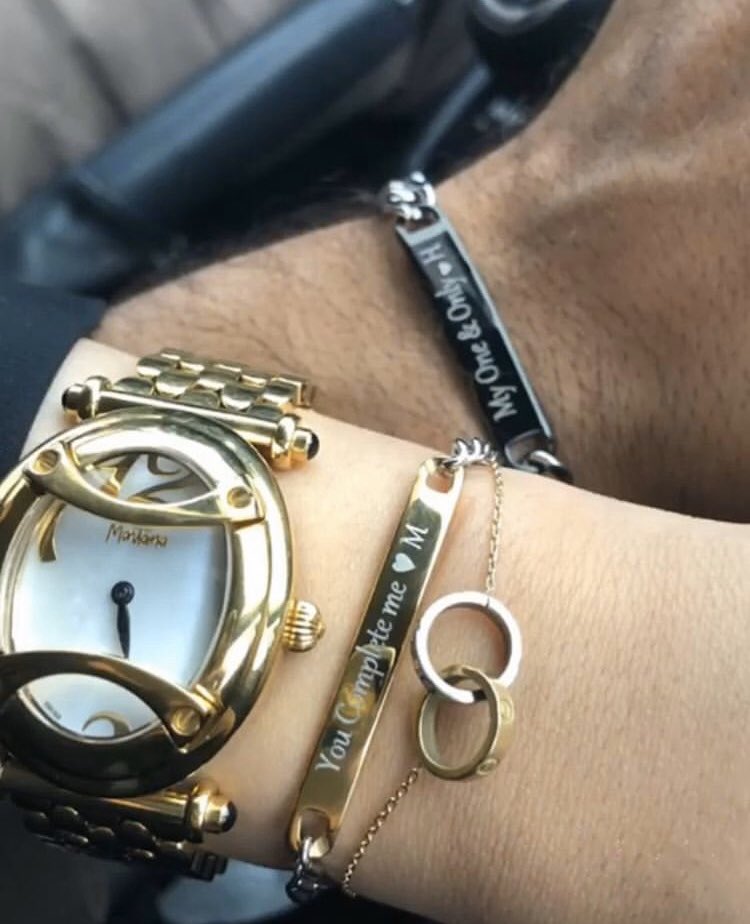 You Complete me ☺️

متوفره ب ٣ الوان ( قولدروز ، اسود ، ذهبي ) 

❤️