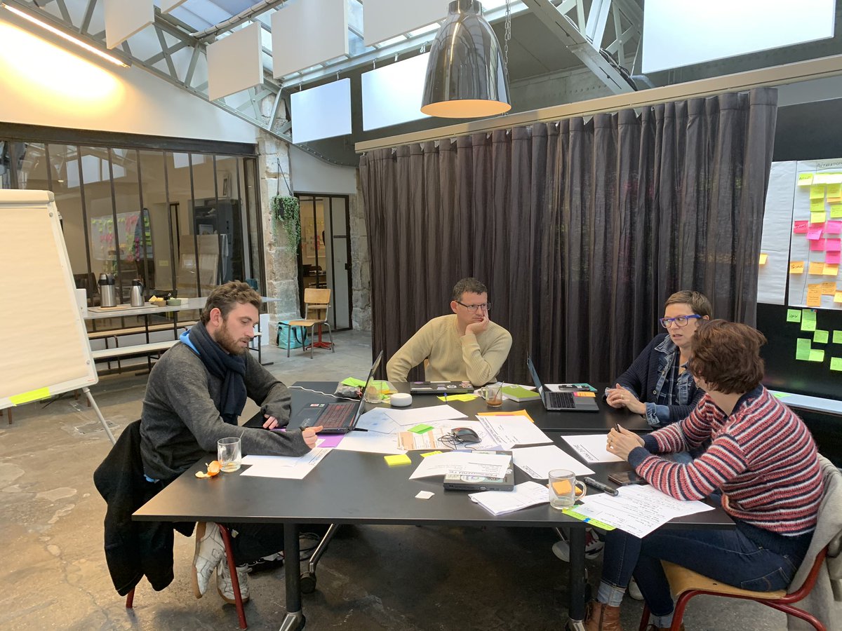 4 jours pour concevoir un bot user friendly, en mettant l’humain au centre de la conversation et parler avec un bot comme avec une personne  #hiveworks #chatbotraining #voice #voicebot