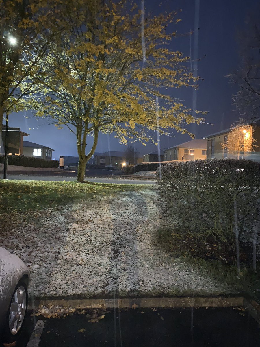 A little bit of winter touches the Cotswolds