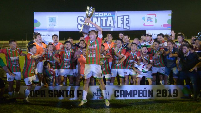 Las Parejas: Sportivo A. C. es el Campeón de la Copa Santa Fe 2019 dlvr.it/RJFXZv
