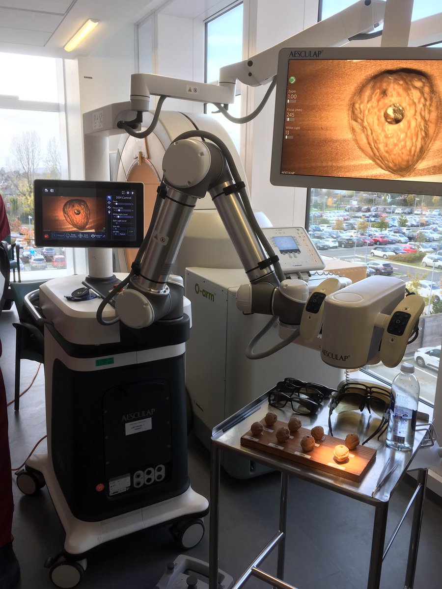 CrispinWigfield's tweet photo. David Mitchell explaining how @NorthBristolNHS is embracing #digital transformation. Neurosurgery evaluating #robotic digital microscope. That’s it - in a nutshell #BristolNeuroSx  @SuperSouthmead @MarioTeo2  @nbrisNHSdigital https://t.co/pAJacD2cmv