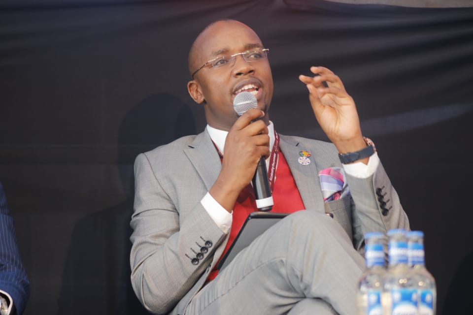 NYC_YouthVoice's tweet image. NYC CEO @RoySasaka asks YOUTH to SAY NO to the culture of IMPUNITY. #NairobiSummit
#ICPDNairobiSummit
#ICPD25