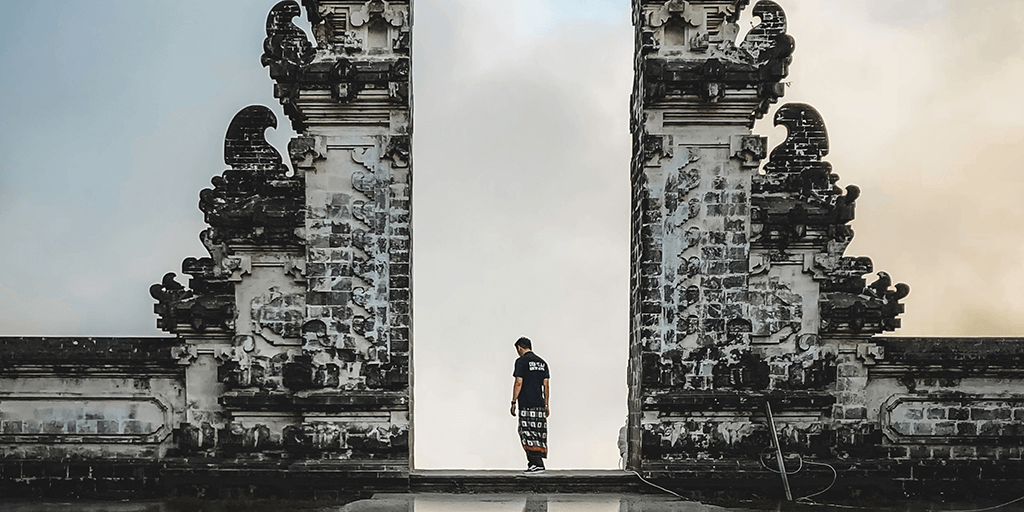 Almosafer_UAE's tweet photo. Which popular island is called 'The Island of the Gods'?

1. Pom Pom Island, Malaysia
2. Bali, Indonesia

#holidays #travel #mydubai #asia #travelasia #tajawal #travelsorted https://t.co/js5BP6rnKZ