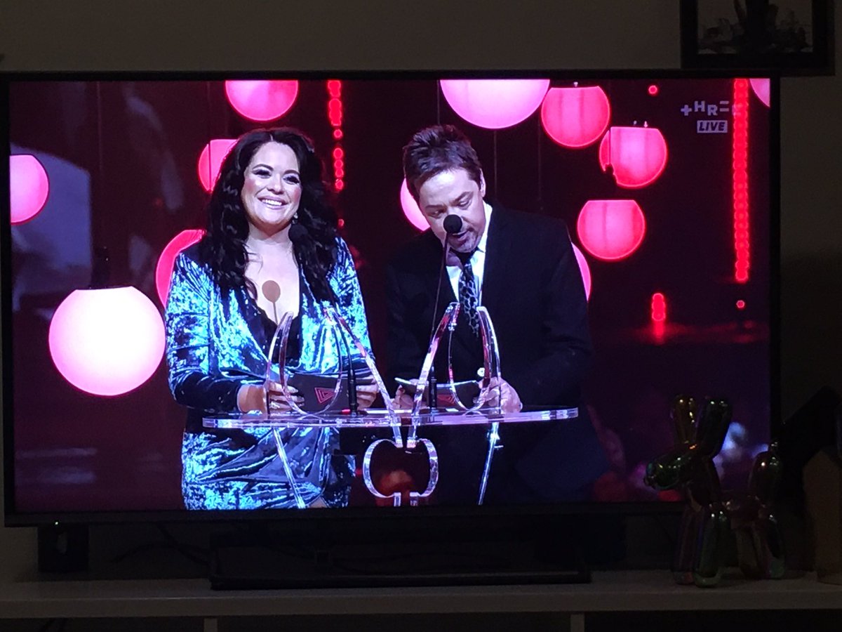 WepStar101's tweet photo. @LauraDaniel25 absolutely killed her introduction mihi in Te Reo Māori on #VNZMAs thank you! #TeReo https://t.co/yQ7grw25gw