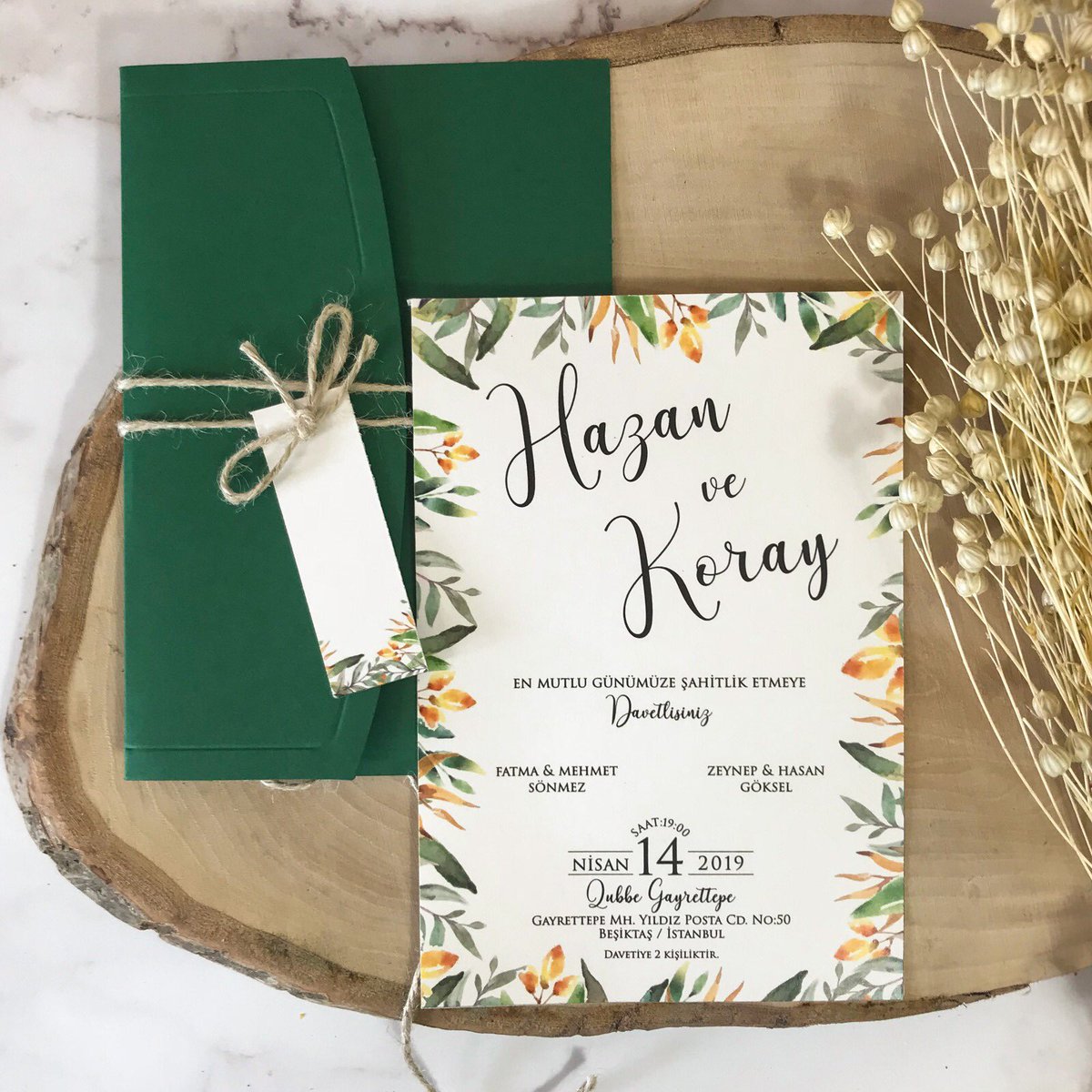 Yeşil ve sarı yaprak tasarımlı, sonbahar konseptli düğün davetiyesi 🍂 

Ürün kodu 1001410

#sonbahardavetiyesi #davetiye #davetiyemodelleri #davetiyesozleri #davetiyeörnekleri #davetiyemiz #invitation #wedding #creativecards #newdesign #invitationcarddesign #invitationletter
