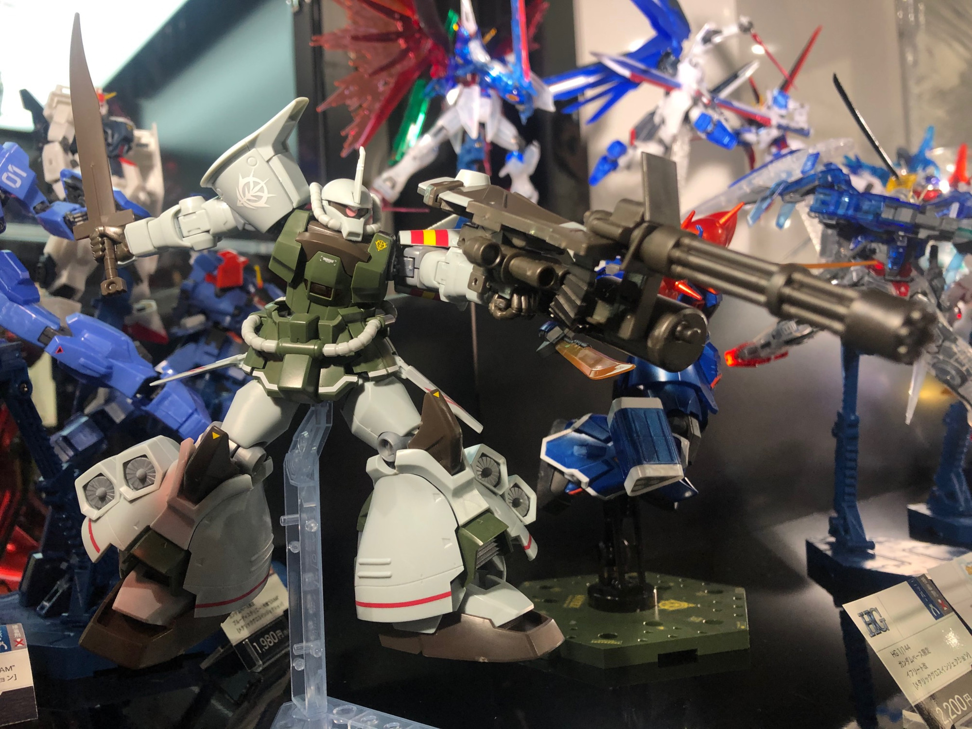The Gundam Base 11月16日 土 再入荷 Hg 1 144 ガンダムベース限定 グフ フライトタイプ 21stcentury Real Type Ver 川口名人完全監修のオリジナルカラーのガンプラであり リアルタイプカラーを彷彿とさせるオリジナルイラスト風パッケージも
