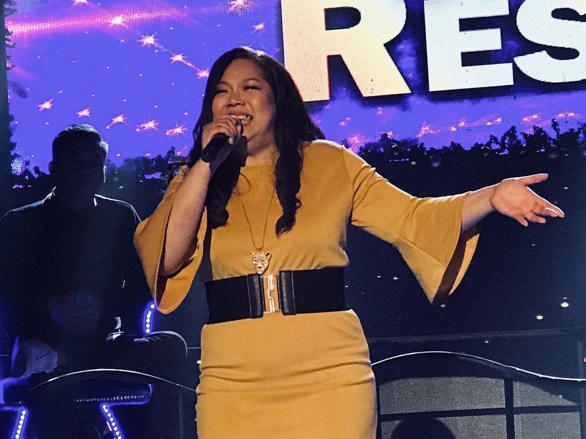 itsShowtimeNa's tweet photo. Laban kung laban si Phoebe Salvatierra ng Team Sinag na inawit ang "LOVE WILL LEAD YOU BACK" sa ikalawang round ng sagupaan sa TNT ALL-STAR GRAND RESBAK!
#ShowtimeGrandLabanan https://t.co/Wk5AexDV6v