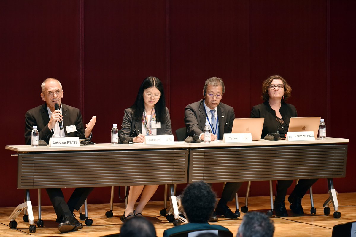[Flashback October 11th] A joint event celebrating the 80th anniversary of <a href="/CNRS/">CNRS 🌍</a> and 70th anniversary of IIS-University of Tokyo at @GRIPS_Japan in presence of <a href="/antoine_petit_/">Antoine Petit</a>  and Pr Kishi, followed by a panel discussion on “Women in Science”.