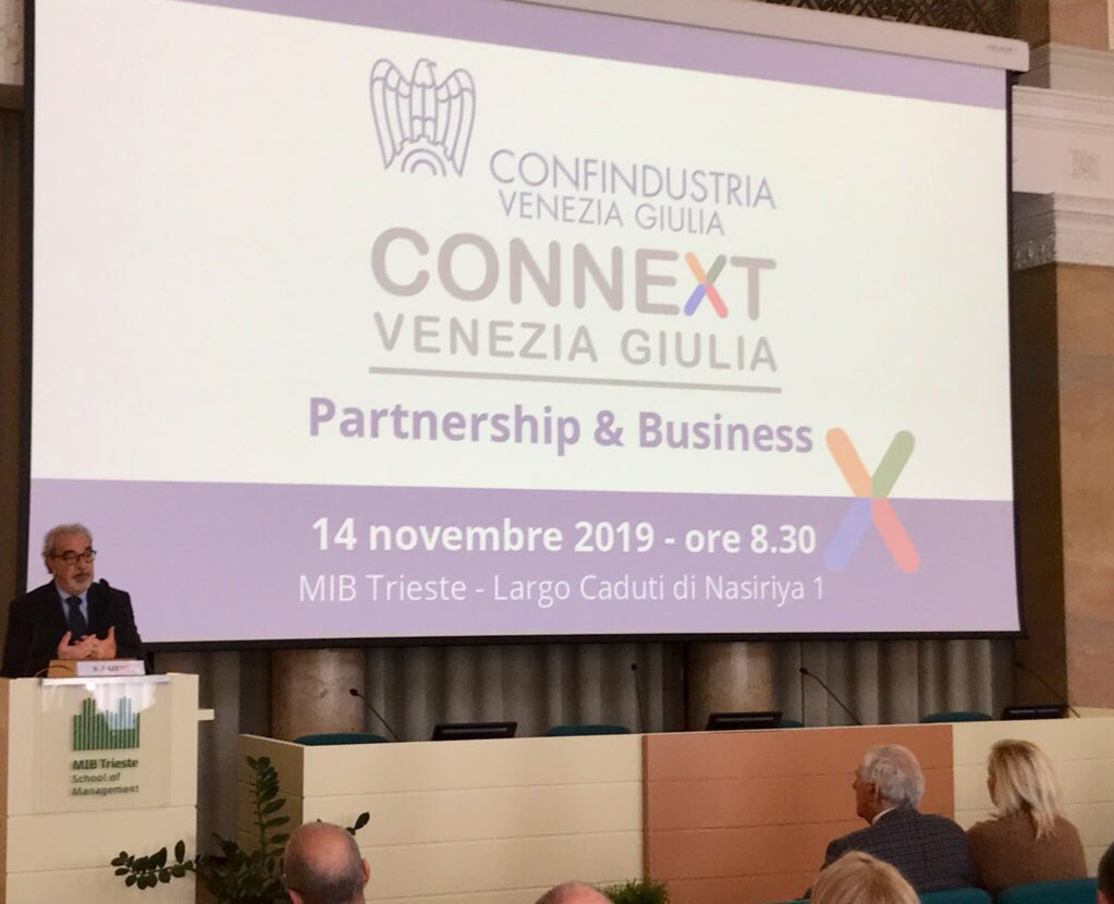 ConfindustriaAA's tweet photo. Razeto: la qualità dell’offerta formativa di #Trieste grazie a @UniTrieste e @Sissaschool è ai massimi livelli. #ConfidustriaVG ha spinto per aumentare la collaborazione tra #imprese e #formazione e tra #aziende e mondo della #ricerca. #ConnextVG #Connext https://t.co/suLQNrBtzO