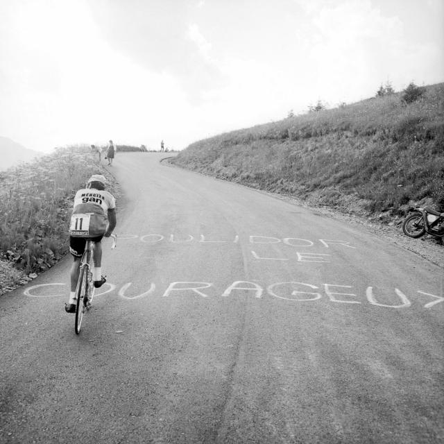 Raymond Poulidor : ces moments qui ont construit sa réputation de poissard ow.ly/fIuT50xaArs