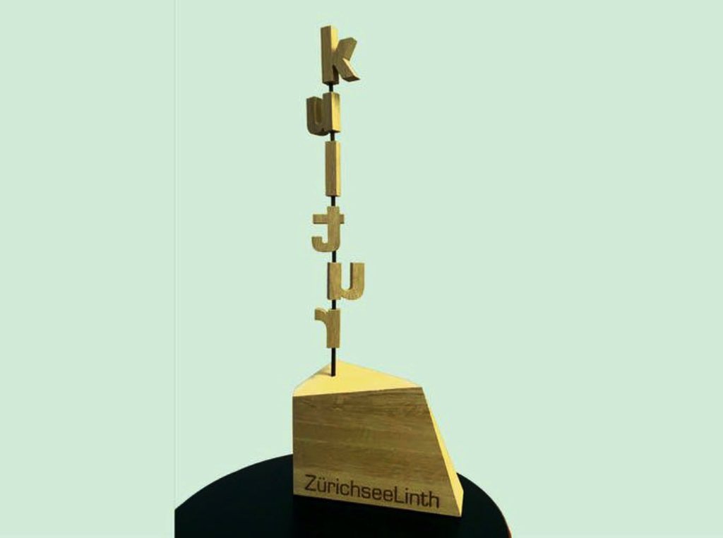 TeamchorJona's tweet photo. Voll in den Vorbereitungen zu unserem Konzert Classics diese erfreuliche HotNews. Unser schaffen wird mit der Auszeichnung KulturMarke🏆 gewürdigt.
Freude herrscht 🕺👍
See you am Sonntag👀
@TeamchorJona @stadtrj @kathch @ZSZonline #kulturmarke #kulturzürichseelinth
#linth24 https://t.co/JIjJD0r8gZ