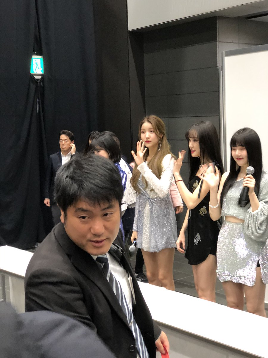 njssnmy's tweet photo. 191114 GFRIEND
Fallin’ Light発売記念イベント

#GFRIEND #여자친구 #ヨジャチング #ソウォン #소원 #ウナ #은하 https://t.co/KOwD3qSZGR