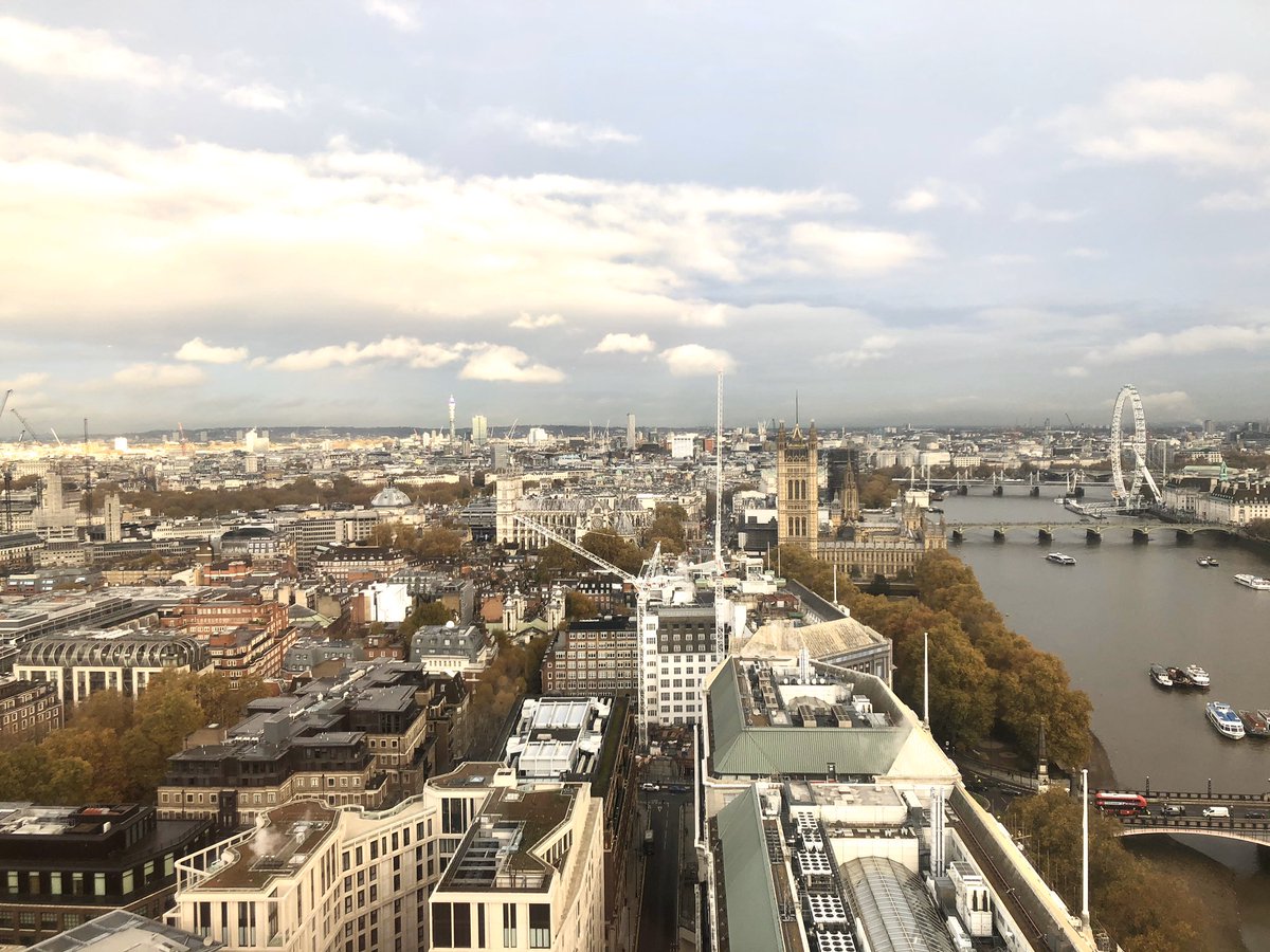 A hint of sun on the horizon here at Millbank Tower - we can’t wait to kick off our Equities launch meeting! 
#FinanceHiveEquities