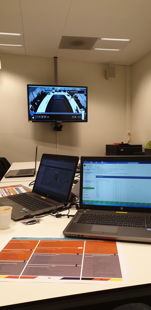 Vandaag mochten we via EMRIC een crisisoefening bijwonen bij het Zuidlimburgse regionaal operationeel team (ROT) van de Veiligheidsregio Zuid-Limburg. We mochten o.a. live meekijken via beeldscherm en LCMS. Een leerrijke inkijk in het Nederlandse rampenbestrijdingssysteem!