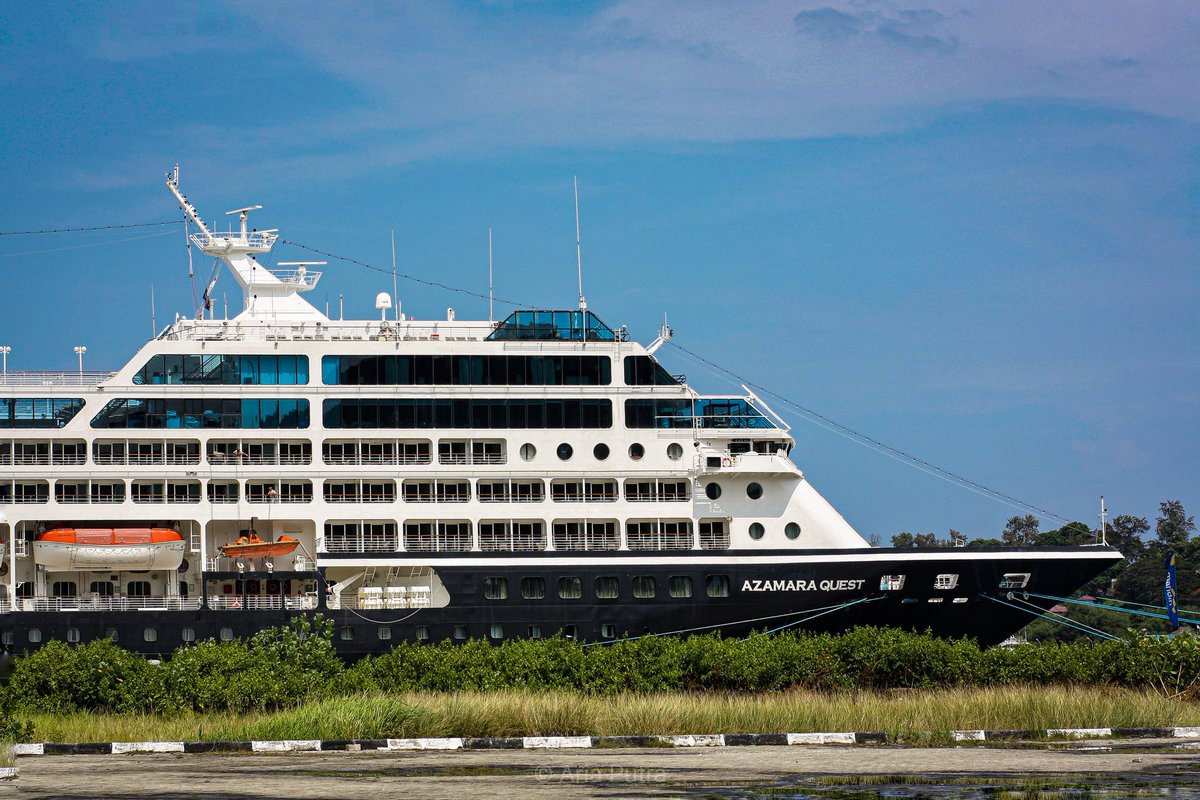Azamara Quest Cruise Ship ๐ข.@kemenpar @genpi_sabang @genpi_aceh @pesonaid_travel @pesonaacehid @wishnutama @wonderful@thelightofaceh_ @ceritadestinasi.#cruise #azamara #azamaraquest #pesonaindonesia #wonderfulindonesia #thelightofaceh #sabang #tourism #sony