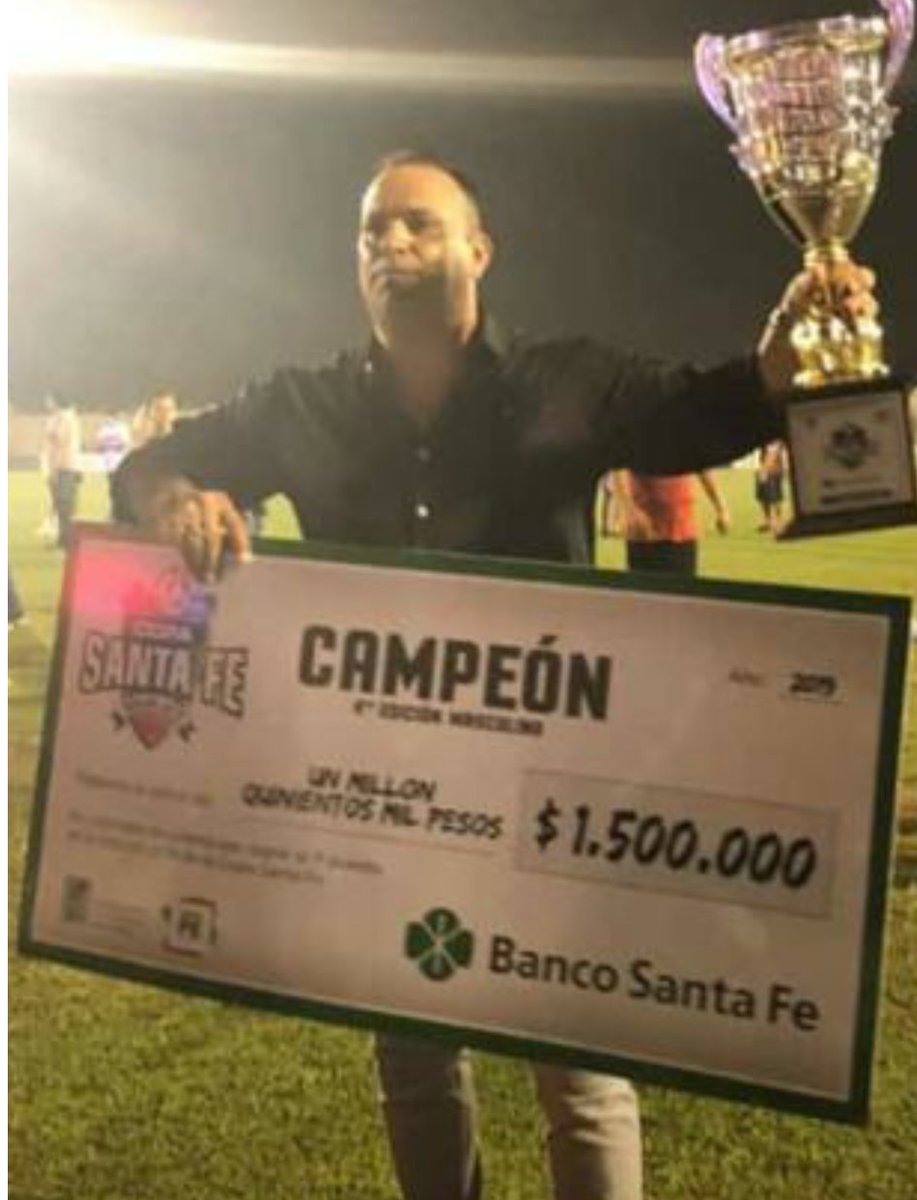 Leonardo Fernández es el técnico más ganador de la Copa Santa Fe. Sumó 2 títulos (Central y Sportivo Las Parejas) sinmordaza.com/noticia/751364…