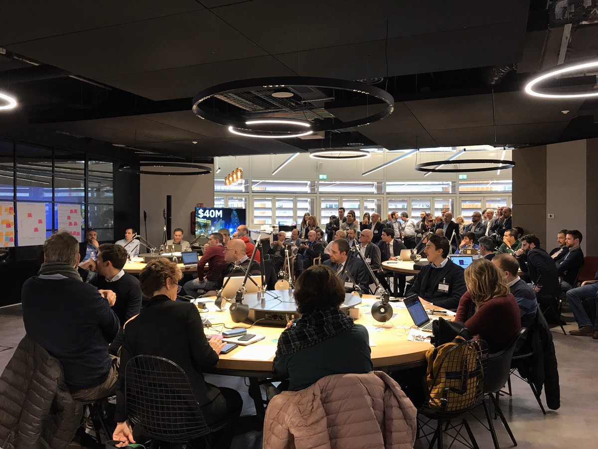 FedericFra's tweet image. Al via la terza giornata di #startIBMCloud dedicata all’#IntelligenzaArtificiale . Tutto sold out all’#IBMGarage in attesa dell’intervento di @BethTSmith, GM @IBMWatson 

Stay tuned!