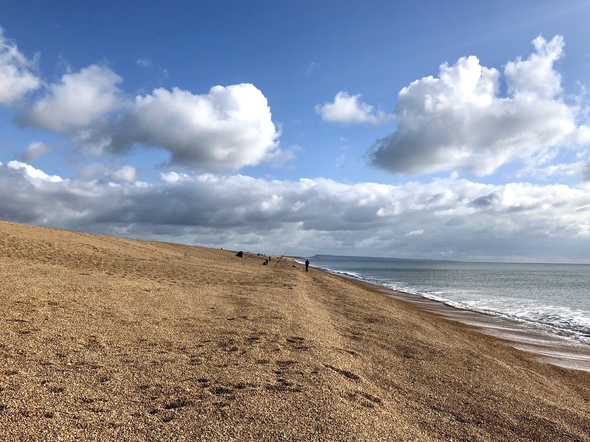 Thomhudsonart's tweet photo. “They just want to be in a place where they have the world behind them, and before them nothing but emptiness” W.G Sebald, The Rings of Saturn. To Portland/To WestBay, Anglers on Chesil Beach 2018 #Dorset #sebald #landscape #abbotsbury #Chesil https://t.co/3lY9jnmGte