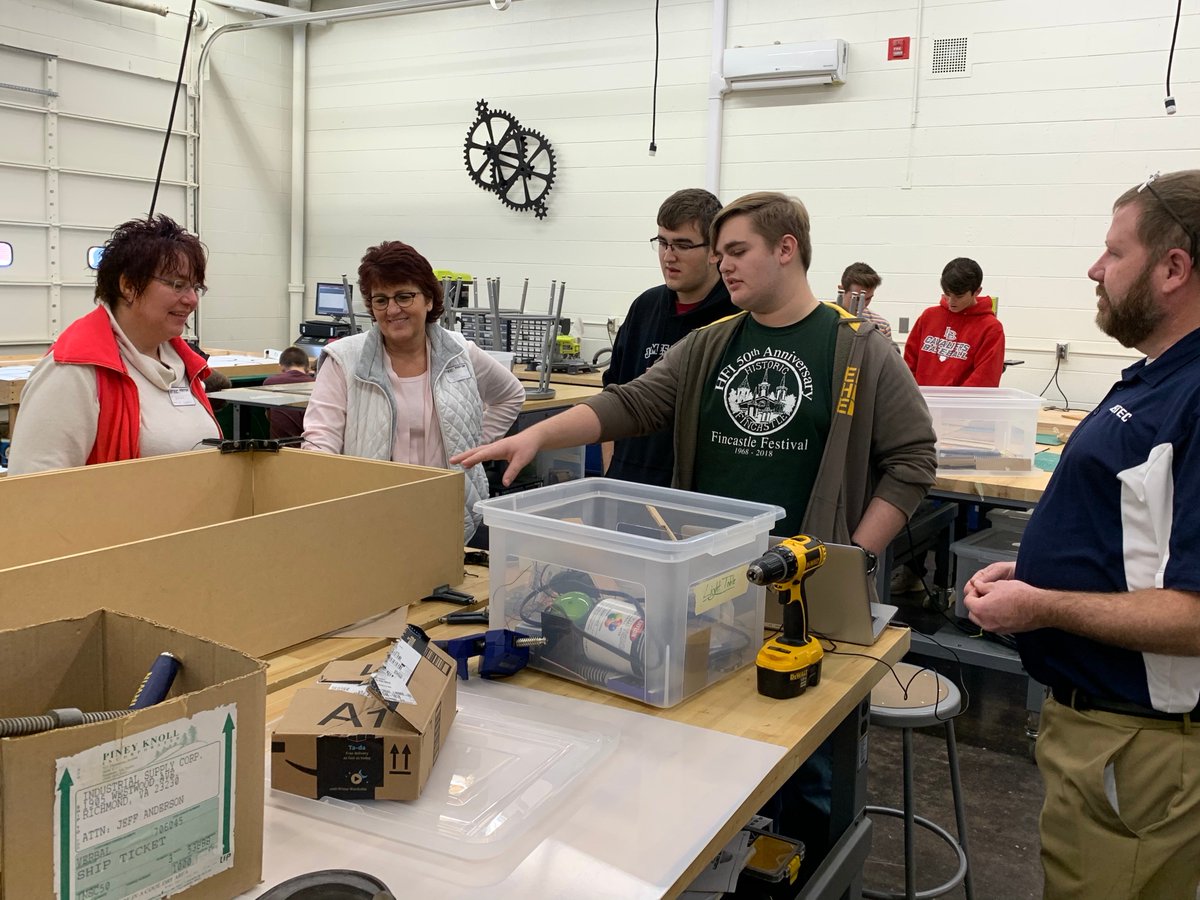 BtecVa's tweet image. The Engineering class  working in partnership with Kid&apos;s Square in Roanoke to design and create interactive stations. Berglund Center has  agreed to sponsor an interactive button that plays music. #ctebtec @Berglundcenter #engineering @Kidssquarecenter #interactivedesigns