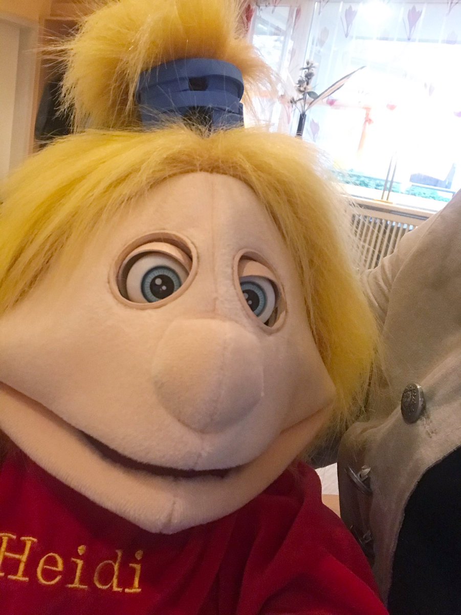 Heute bei der Kommunalen Konferenz Alter und Pflege in Oberhausen mit #OurPuppet dabei. Tolle Diskussion über informelle Pflege und Pflege Zuhause. Vielen Dank <a href="/Oberhausen_/">Oberhausen</a>  #MTI #Pflege #Care #Demenz #Dementia #Pflegeinnovation #Robotics @BMBF_Bund