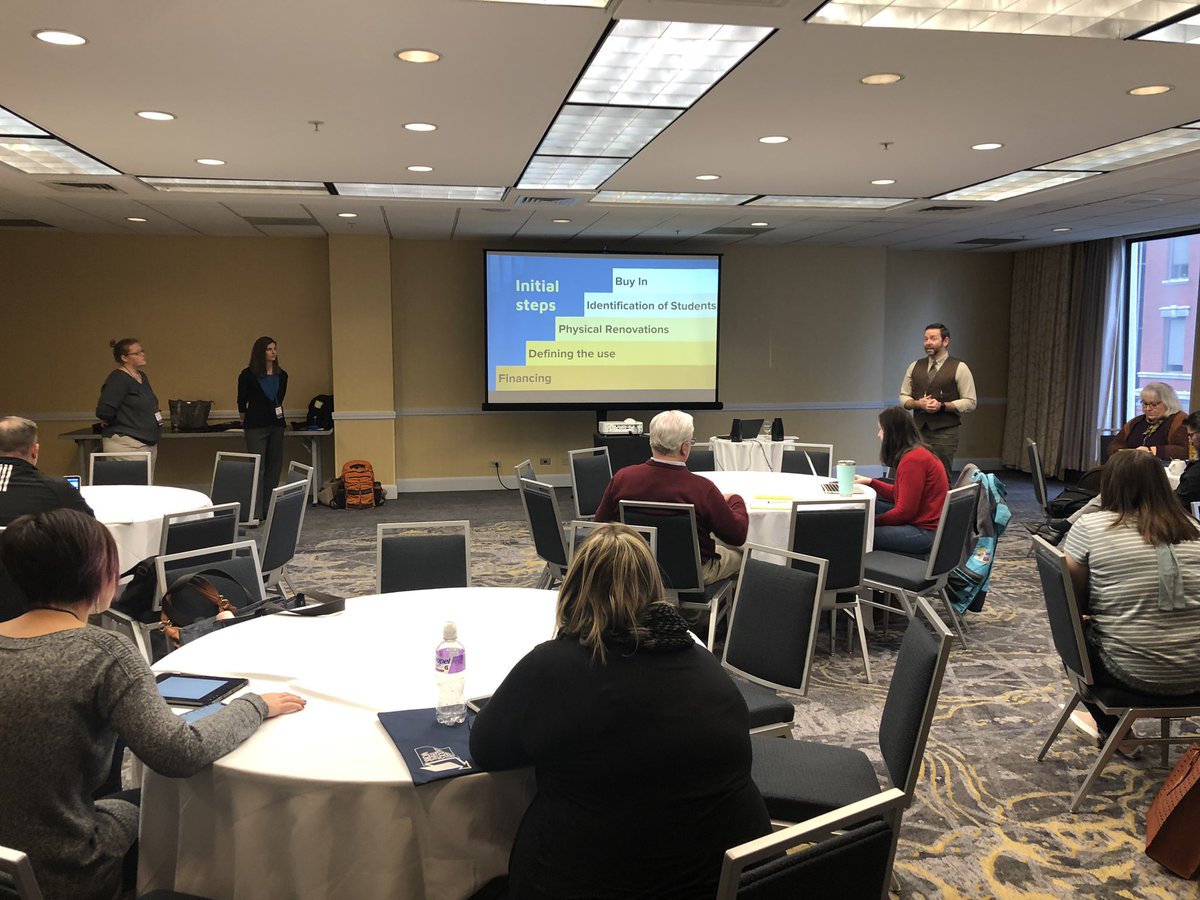 Great session today with <a href="/DeerParkSchools/">Deer Park Schools</a> <a href="/DeerParkHS/">DPHS Principals</a> talking about their vision for a Student Writing Center and how that vision is impacting students! #OSII2019 #studentshelpingstudents #literacy