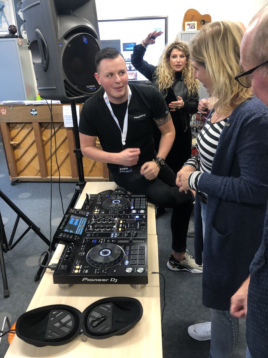 Workshop dj for a day ! <a href="/rocvantwente/">ROC van Twente</a> 💪
