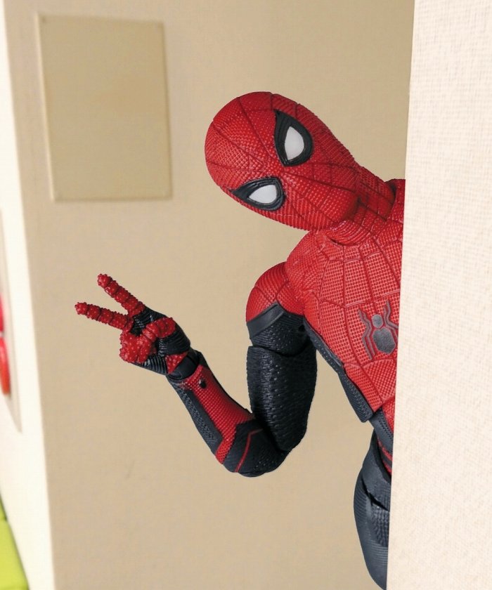 تويتر 豆魚雷 ラストサマーセール開催中 على تويتر メディコムのmafex新作はそう 親愛なる隣人 スパイディ 今回は映画 スパイダーマン ファー フロム ホーム のアップグレードスーツバージョンです 可動はもちろん最高なんですが 自撮りなどセルフィー用に