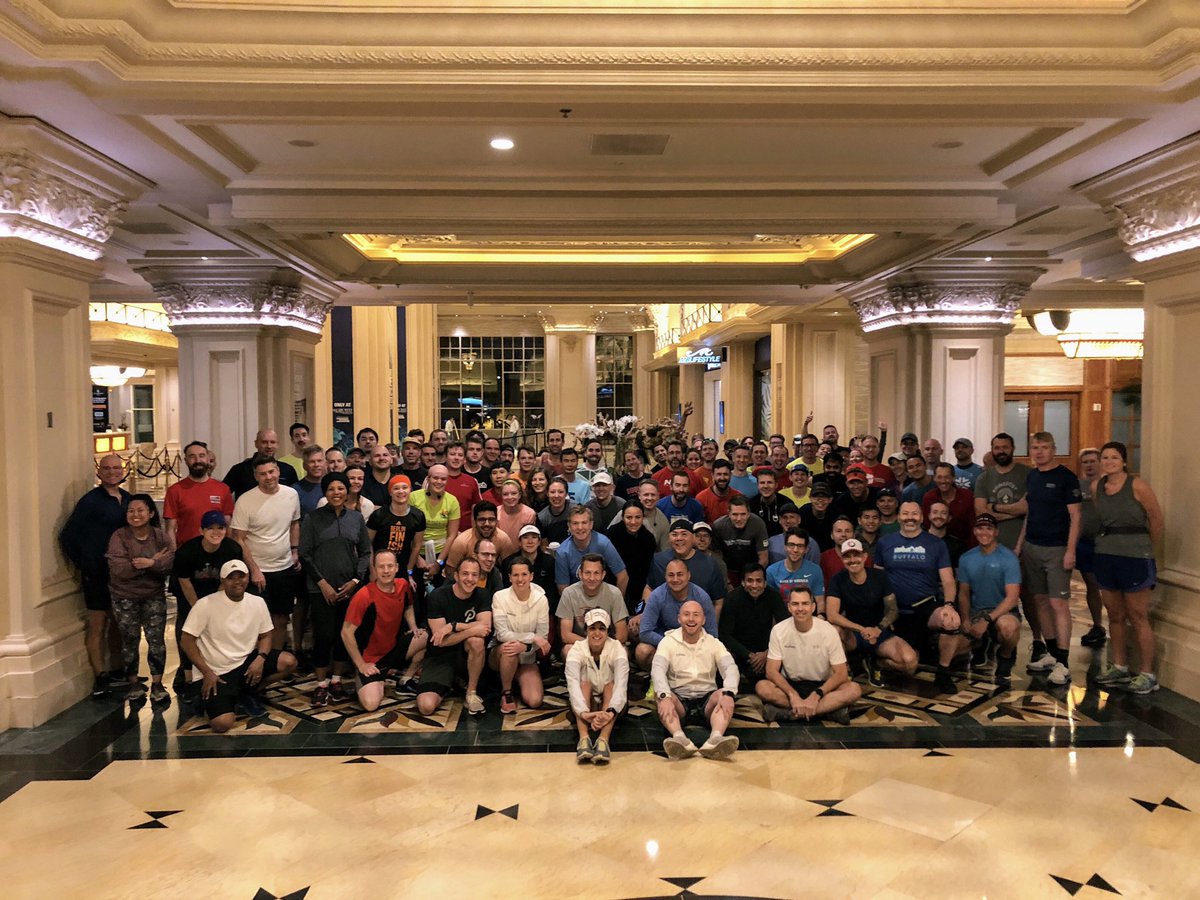 VizWizBI's tweet image. Normally the crowd dwindles on day 2 of #RunData but not today! What a turnout! #data19 #TC19
