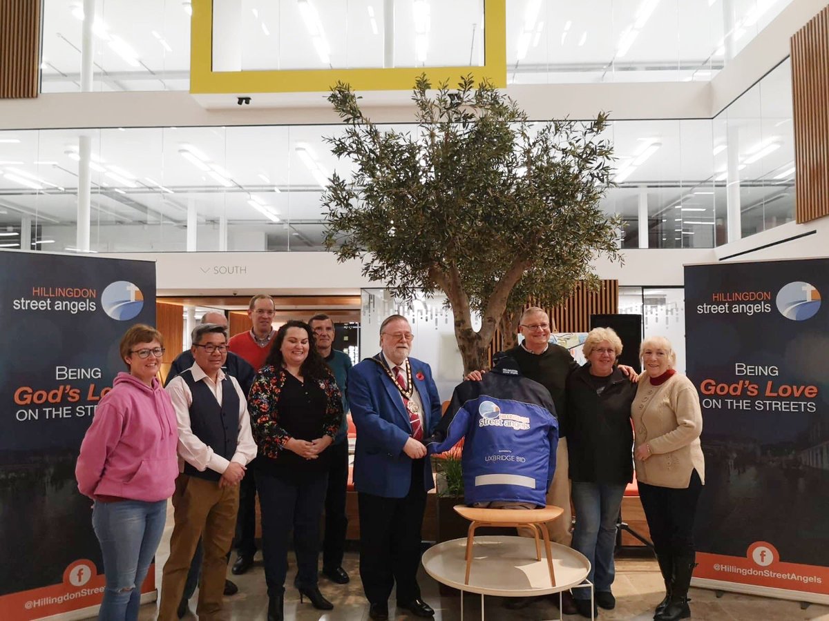 Happy 10 Year Anniversary <a href="/StreetAngelsHi1/">Street Angels Hillingdon</a> 👏 You play a key part in keeping our community safe!

New jackets courtesy of <a href="/UxbridgeBID/">Uxbridge BID</a> / <a href="/LoveUxbridge/">Love Uxbridge</a> 🙏

Event venue: <a href="/CharterBuilding/">The Charter Building</a> ✨

#Uxbridge #Hillingdon #StreetAngels #LoveUxbridge