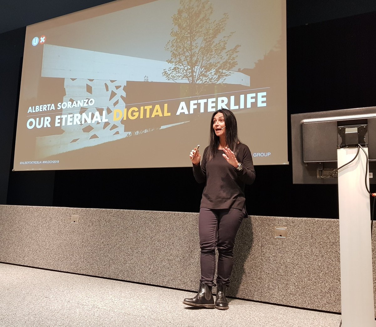 Wir sind bereits beim letzten Talk angekommen: "Our eternal digital afterlife" von Alberta Soranzo

#WUDCH2019 #WUD2019 #WorldUsabilityDay2019