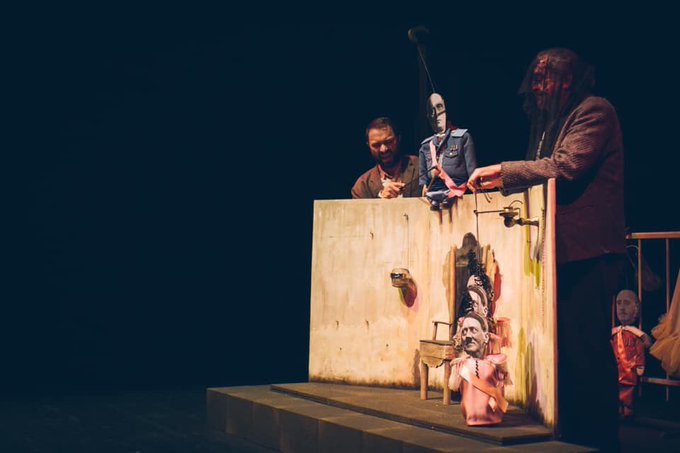 manuelmaria_com's tweet photo. "O meu mundo non é deste reino" de @TRamboia, Premio Manuel María de Proxectos Teatrais, hoxe en @MonforteLemos, ás 20:15 hrs, no edificio Multiusos, e mañá @concellodeneda, ás 20.30 hrs, na Casa da Cultura

Foto de @nomajors https://t.co/U3wtmRKtAN