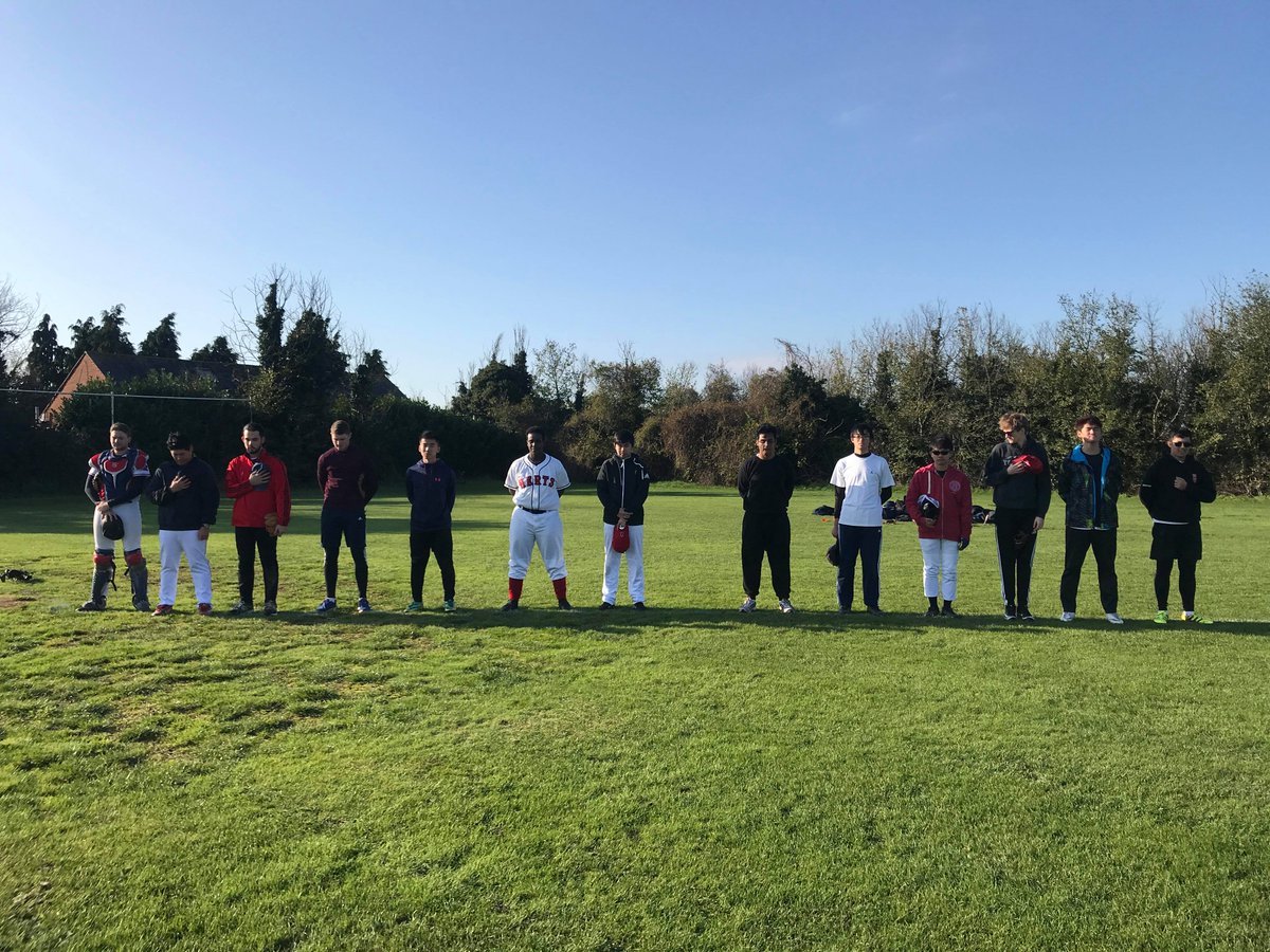 This week's #TeamOfTheWeek goes to KCL Baseball! ⚾🧢
The team won a first league game against UCL 20 - 9 🙌

Here's what they had to say, "This was our first league game, and the win puts us in first place in the London league."