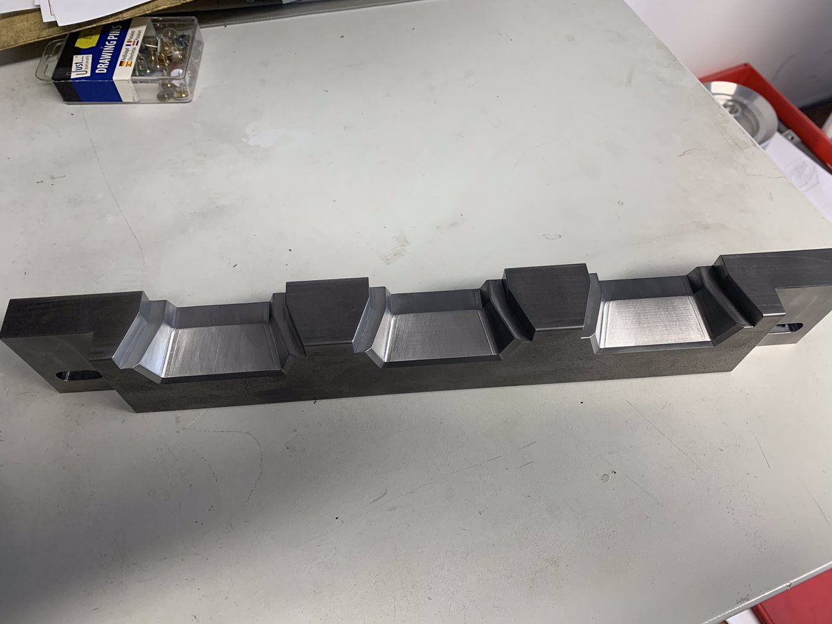 TeyronEngineer1's tweet photo. More 3D machined parts, also a broken drive shaft re-manufactured for a local farmer
#teyronengineering #precisionengineers #3Dmachining https://t.co/mFsw0Z4rBD