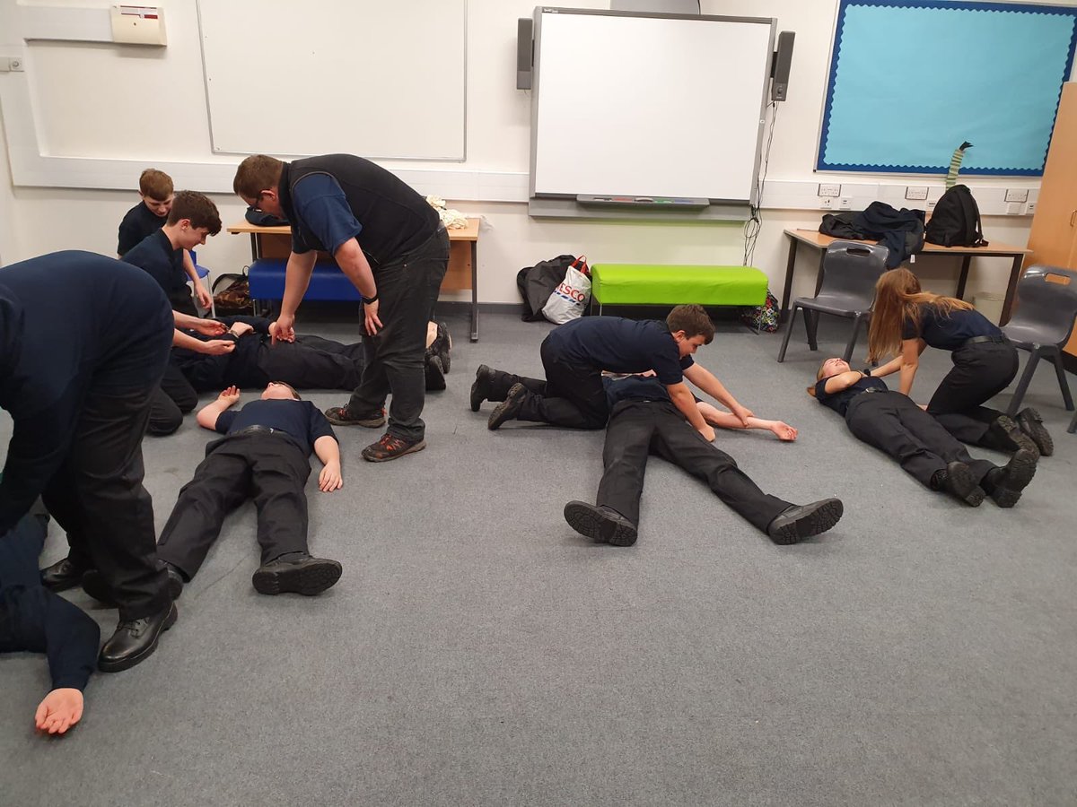 VpcBraintree's tweet photo. Last night all of our cadets completed first aid training and are now all trained in basic first aid 🤕🚑💉👩🏼‍⚕️ https://t.co/wu9npoI03h