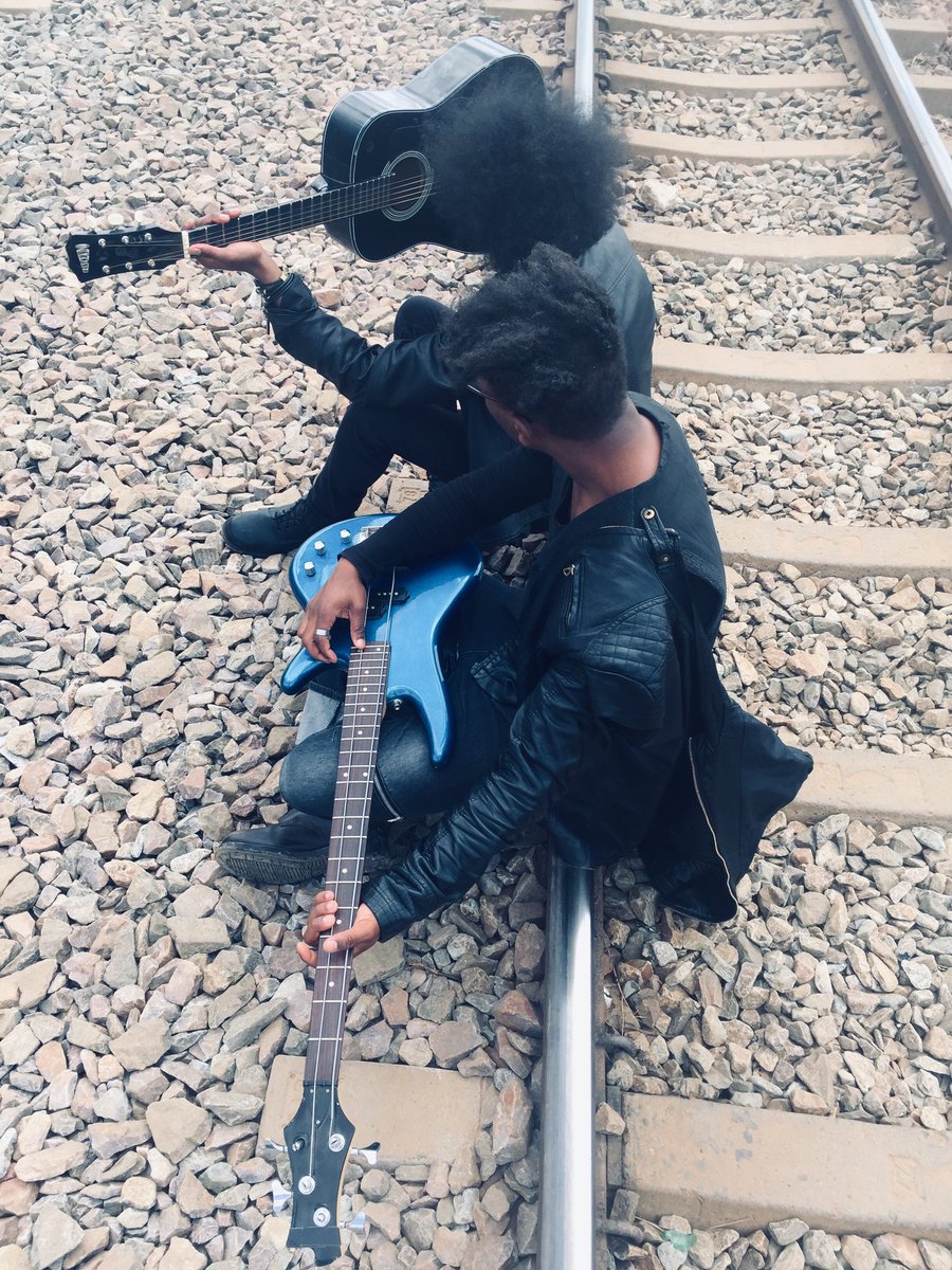 TheJazzance's tweet photo. Music keeps us alive.
#Thejazzance #ForeverBhujwa https://t.co/wMXxtrDlDQ